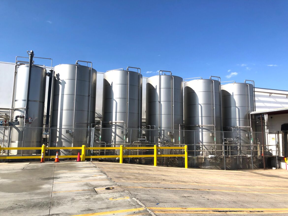 Santa Rosa 20,000 Gallon Vertical Single Wall Storage Tanks 5