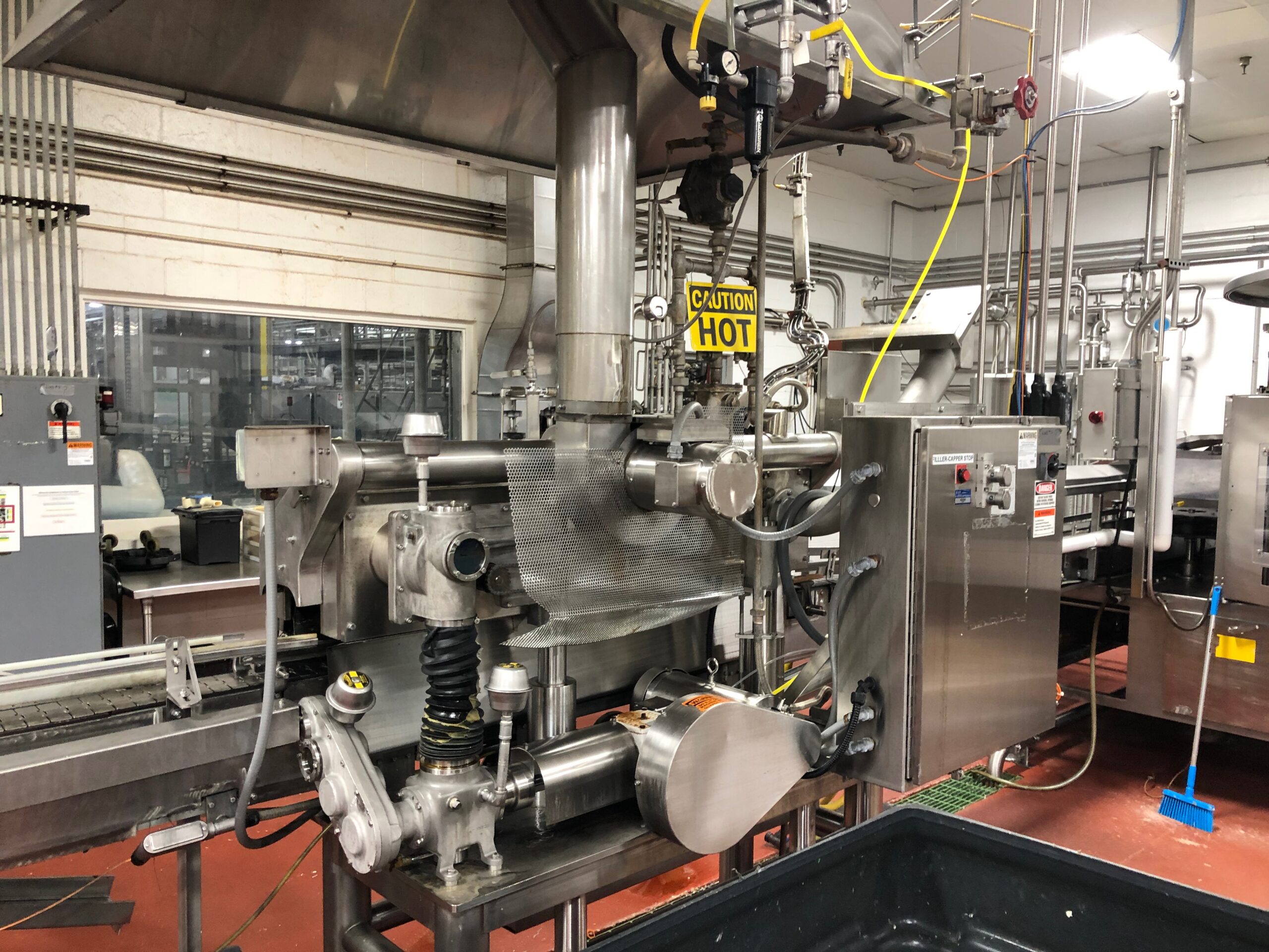 Complete Hot Fill Bottling Line 650 Bottles/Minute United Food