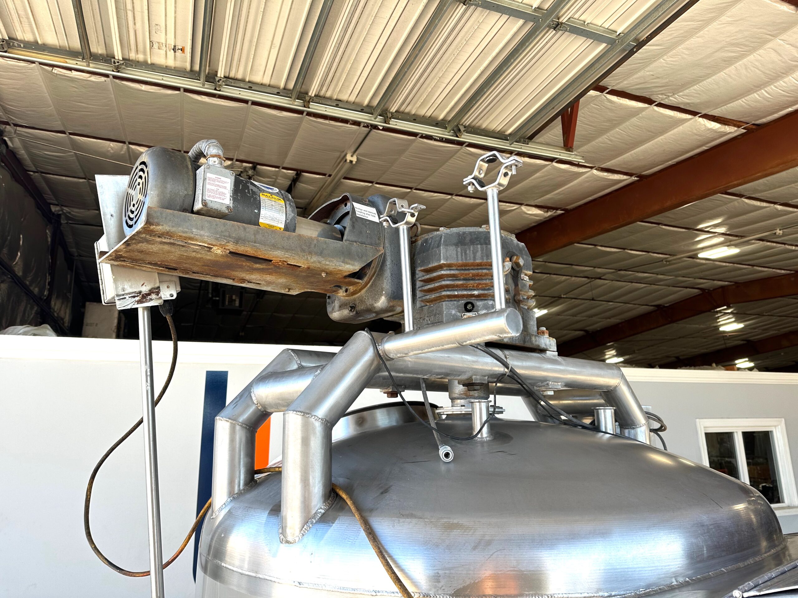 Walker 500 Gallon Chopper Tank for Frozen Juice Concentrate Blocks - Image 11