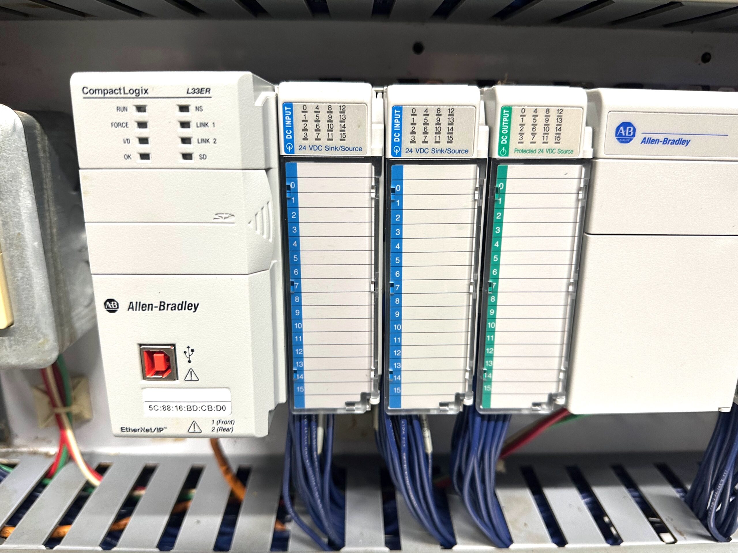 Crown 60 Valve Filler with 12 Head Crowner - Image 5