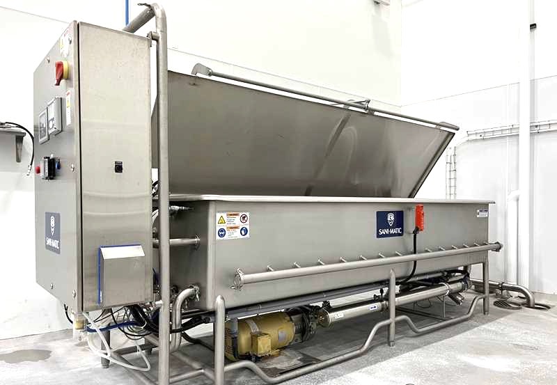 Sani Matic 10 Foot Long COP Parts Washing Tank with Pump - Image 10