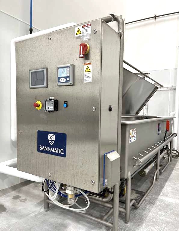 Sani Matic 10 Foot Long COP Parts Washing Tank with Pump - Image 9