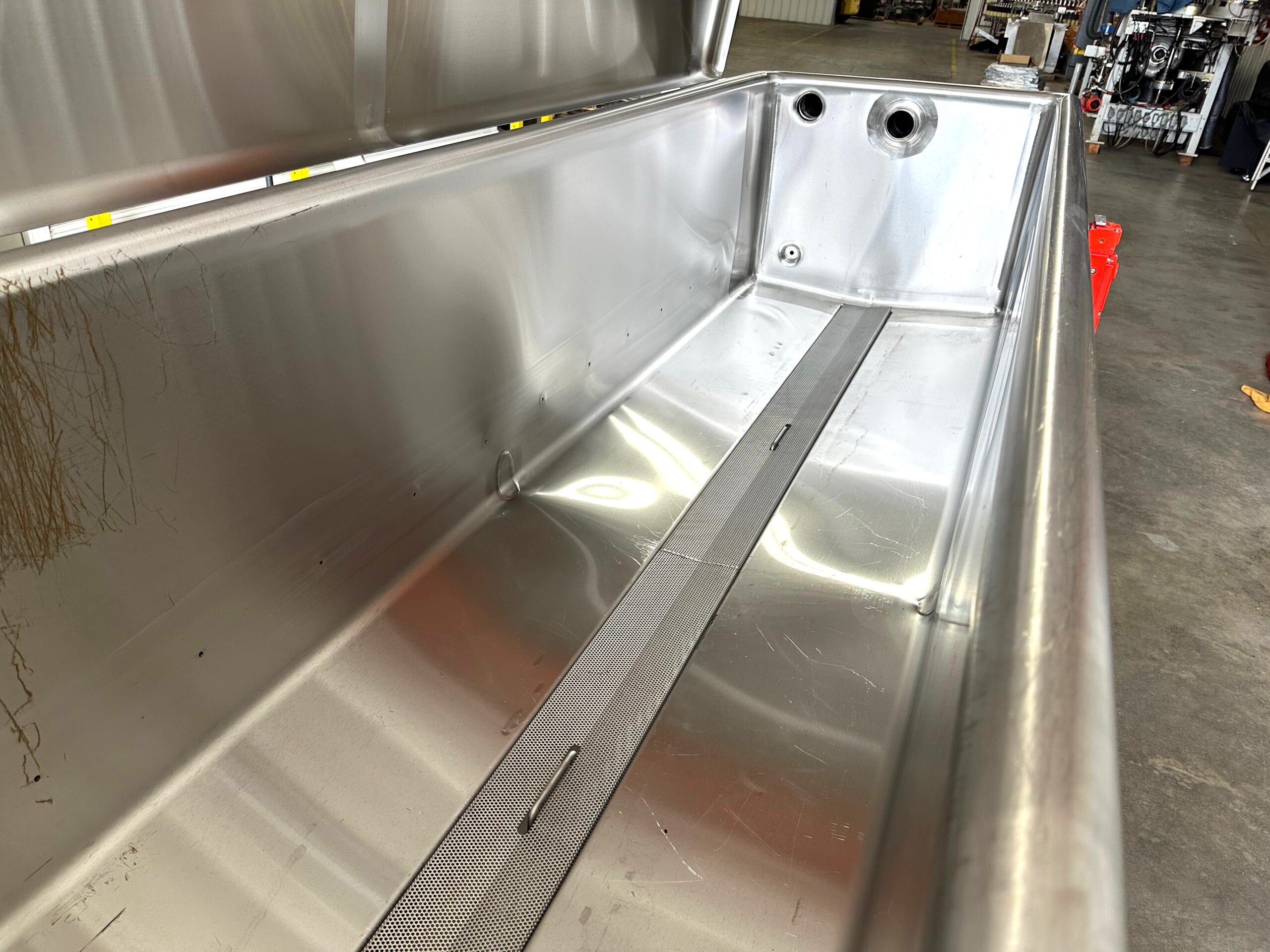 Sani Matic 10 Foot Long COP Parts Washing Tank with Pump - Image 15