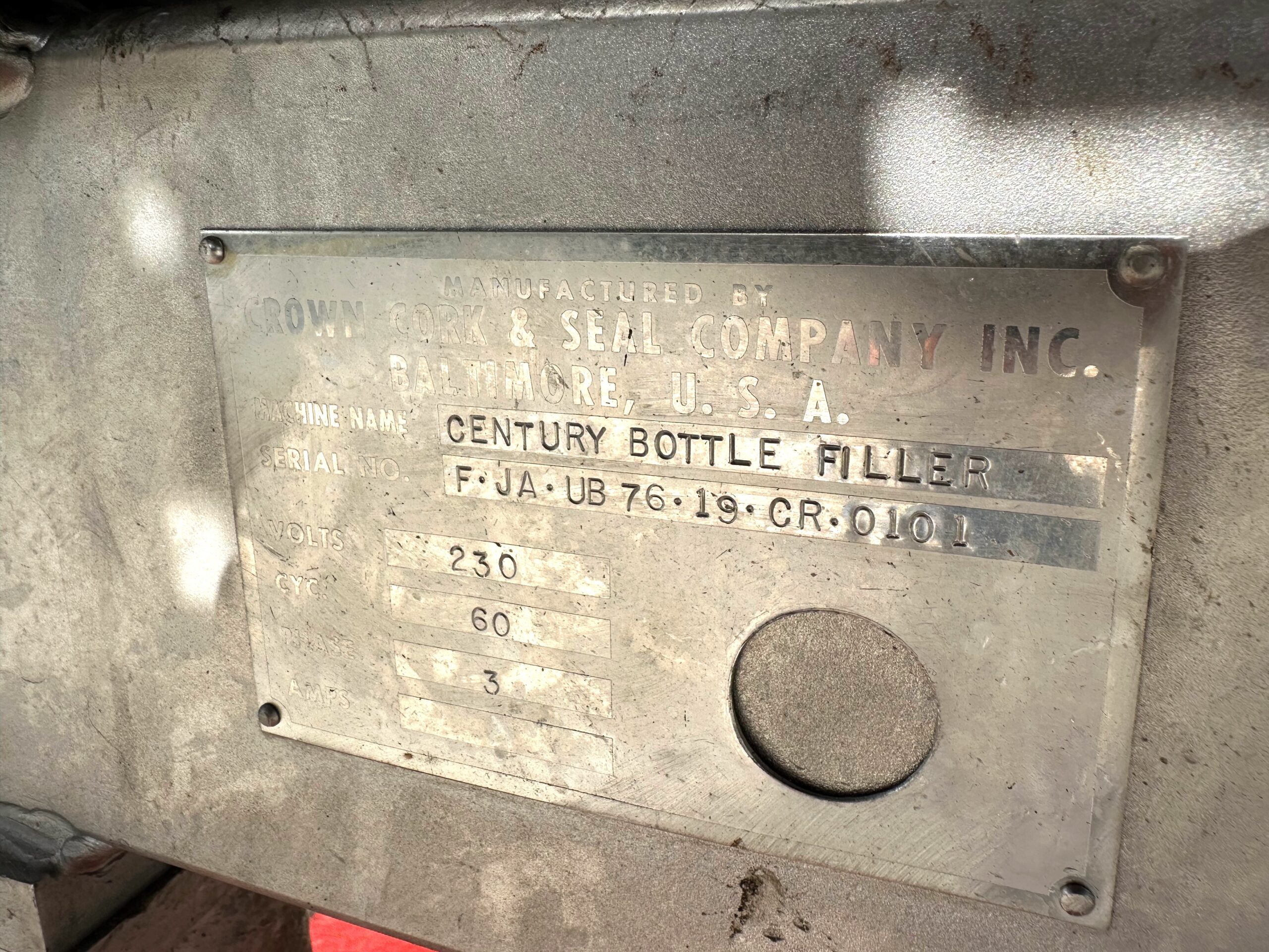 Crown Century 76 Valve Filler with 19 Head Crowner - Glass Bottles - Image 26