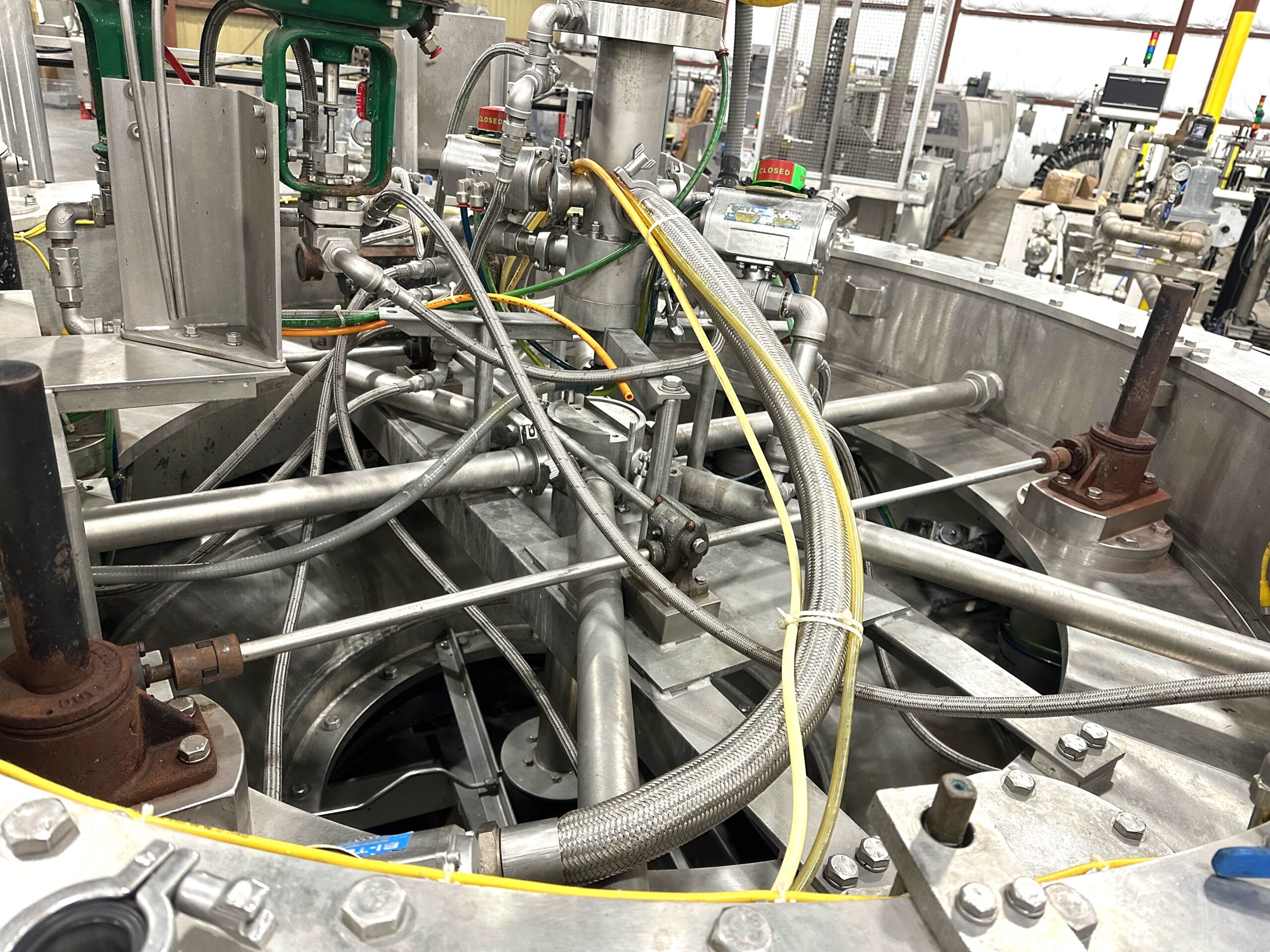 Crown Century 76 Valve Filler with 19 Head Crowner - Glass Bottles - Image 8