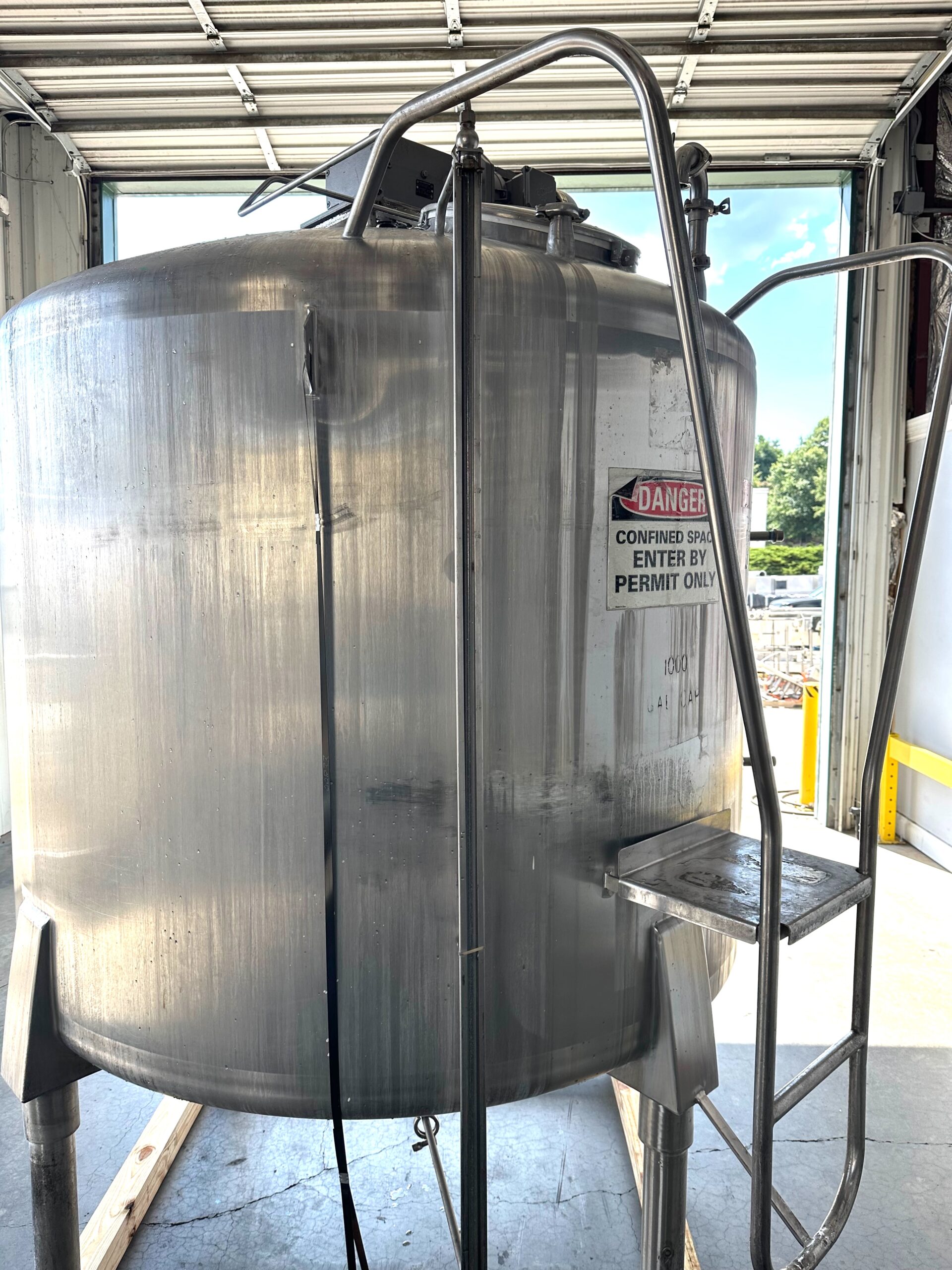 Cherry Burrell 1000 Gallon Vertical Mixing Tank - Image 3