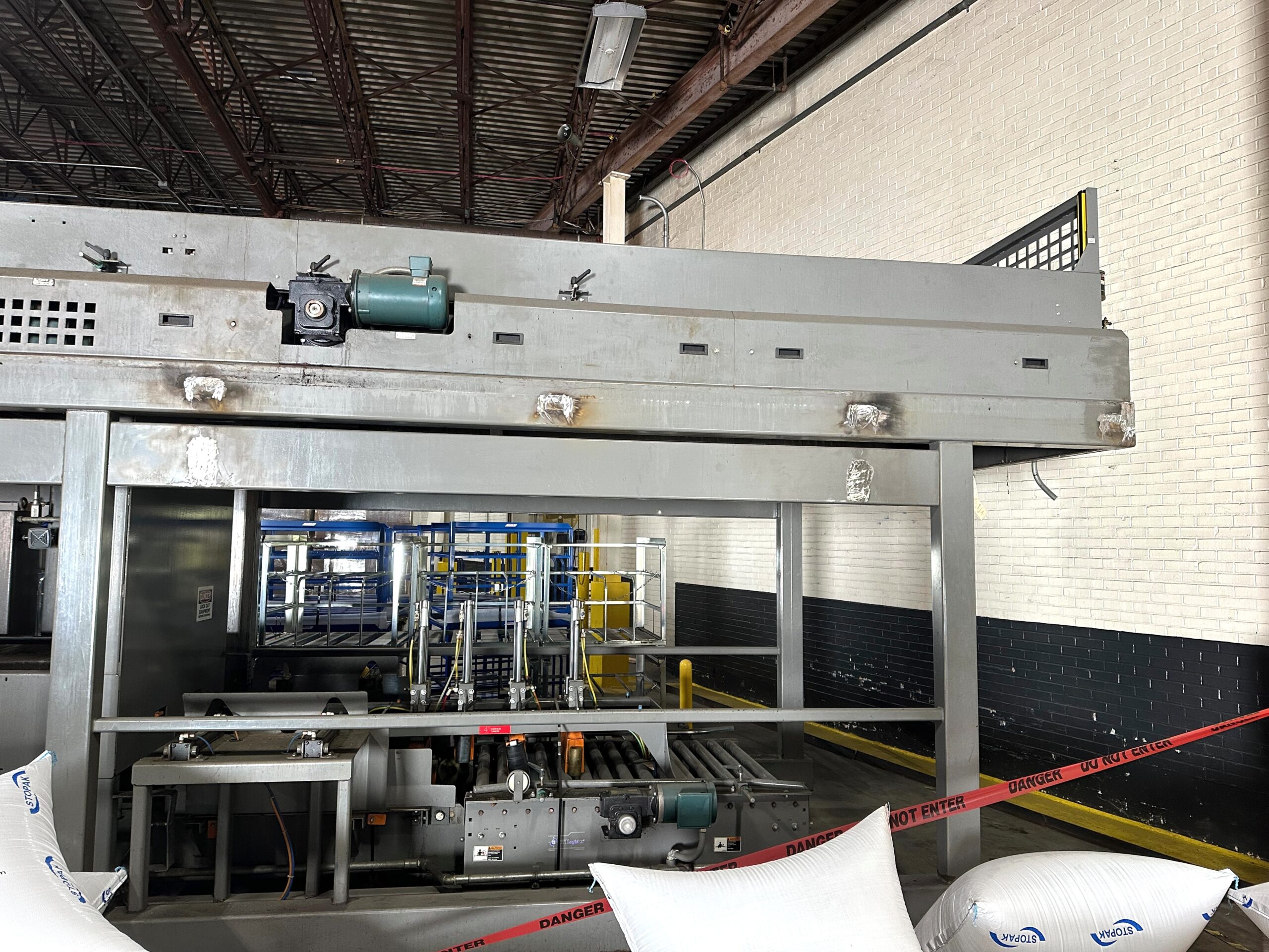 Alvey 943 High Speed Case Palletizer - Image 9