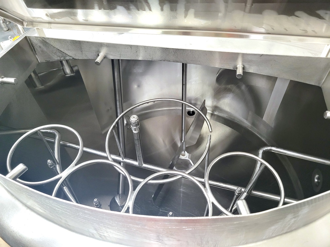 400 Gallon Vertical Stainless Steel Mixing Tank - Image 6