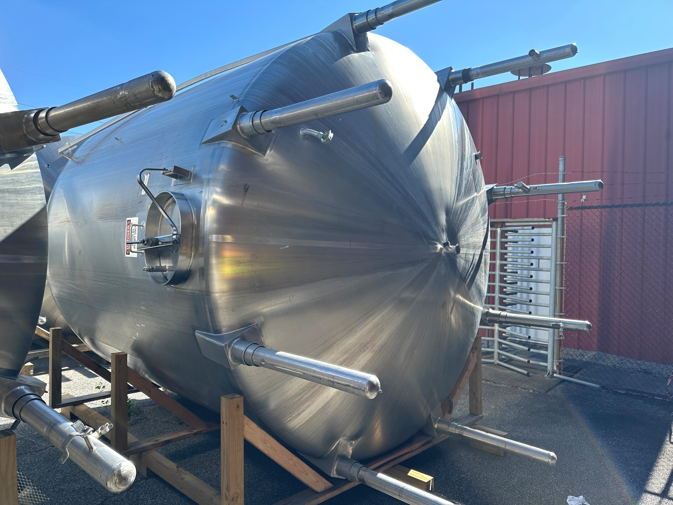 Cherry Burrell 6000 and 10000 Gallon Mixing Tanks - Image 9
