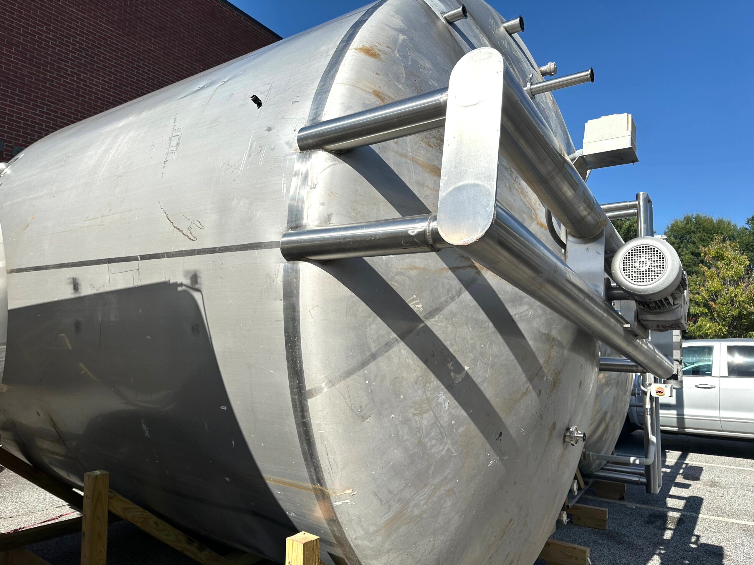 Cherry Burrell 6000 and 10000 Gallon Mixing Tanks - Image 8